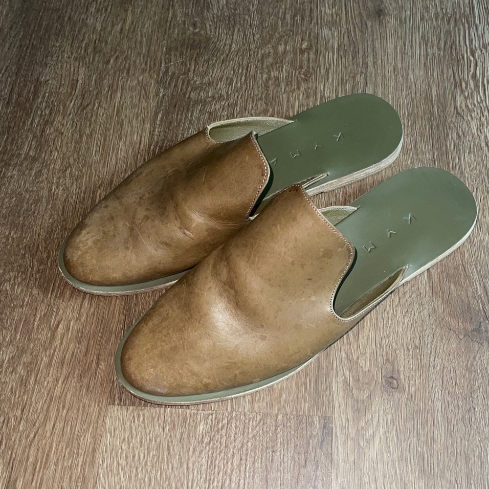 kyma sage tan green leather mules 41